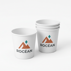 Composition de gobelets carton blancs personnalisés 4 oz 120 ml avec logo montagne sur fond blanc