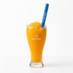 Paille Frozen bleue personnalisée dans un granité à la mangue sur fond blanc