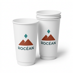 Composition de gobelets carton blancs double paroi 16 oz 480 ml avec logo montagne sur fond blanc
